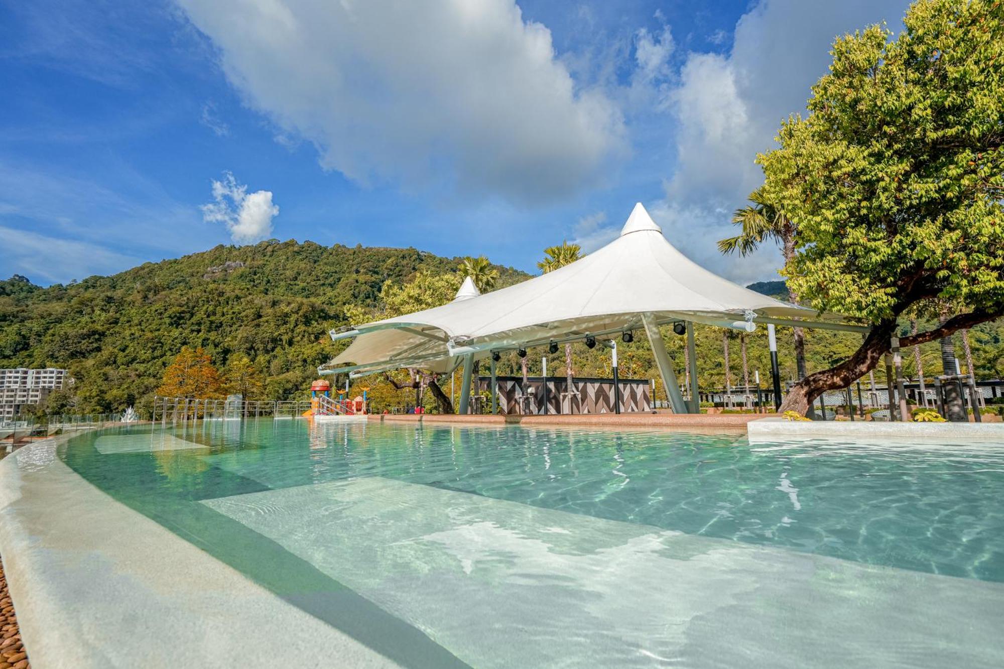 The Marin Phuket Kamala Beach Exterior foto